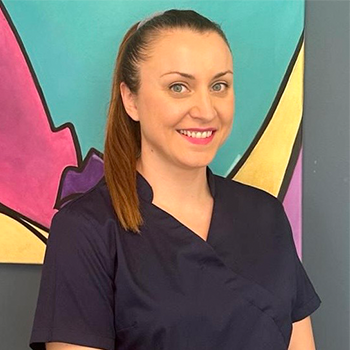 Dr. Diana Horvat